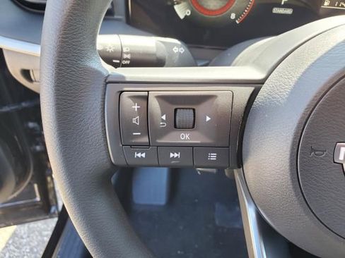 Used 2025 Nissan Kicks S image 14