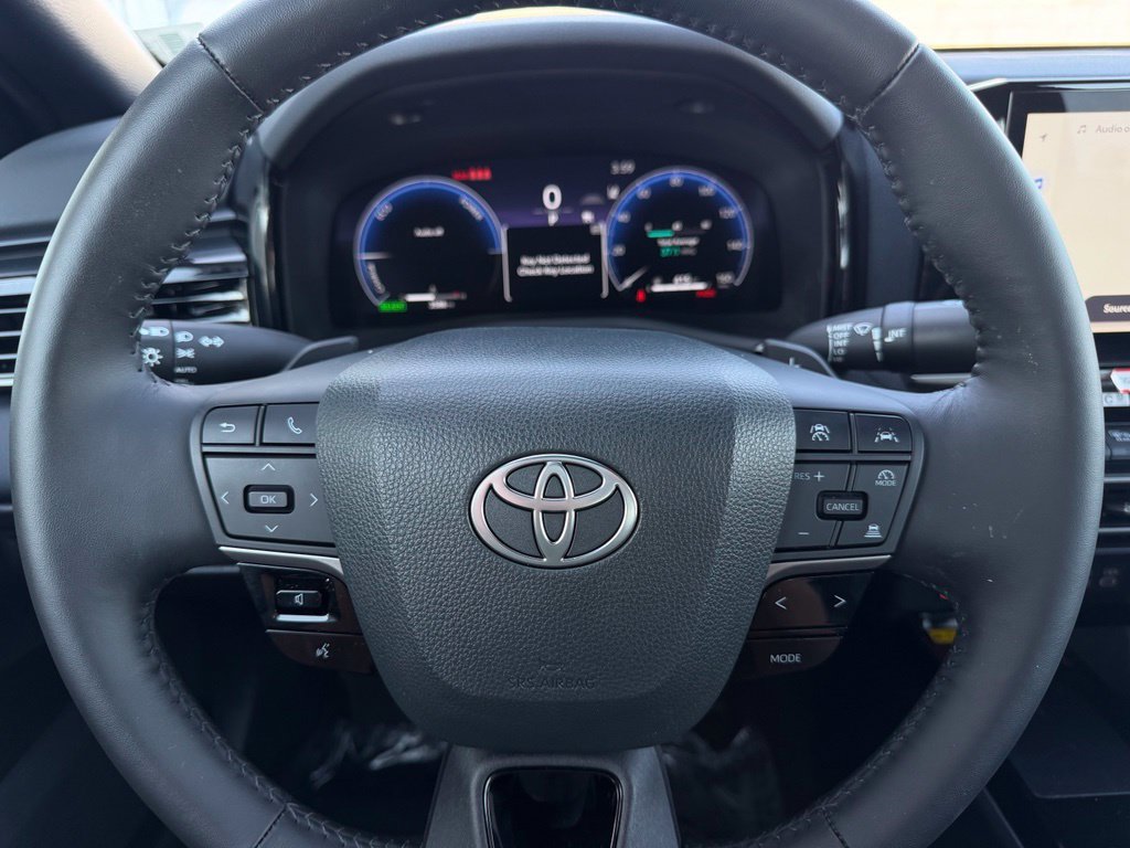 Used 2026 Toyota Camry XSE FWD image 25
