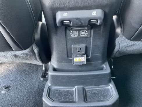 Used 2021 Jeep Wrangler Unlimited Sahara image 17