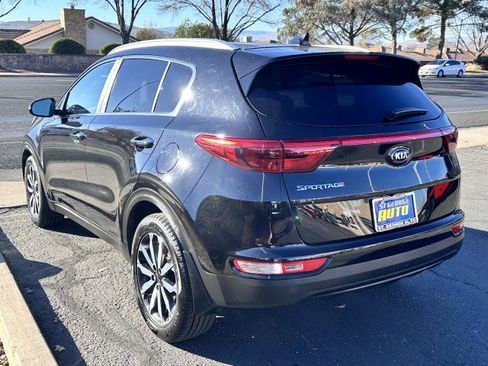 Used 2019 Kia Sportage EX image 5
