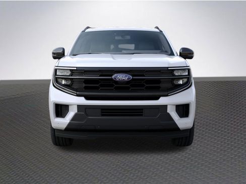 New 2027 Ford Expedition Max Active RWD image 3