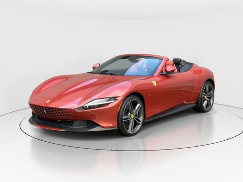 Used 2025 Ferrari Roma Spider image 1