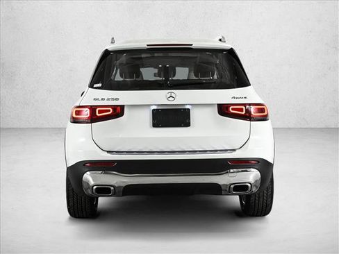 Certified 2022 Mercedes-Benz GLB 250 4MATIC image 7