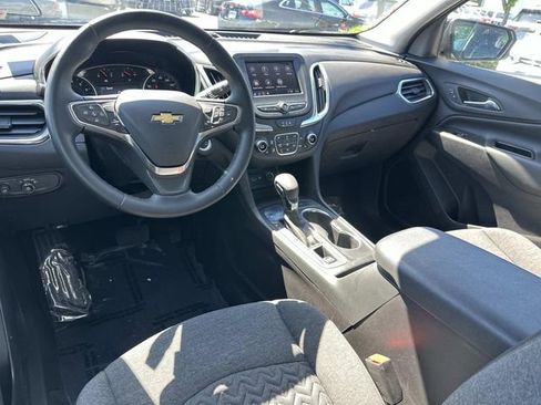 Used 2024 Chevrolet Equinox LT w/ LPO, Floor Liner Package FWD image 18