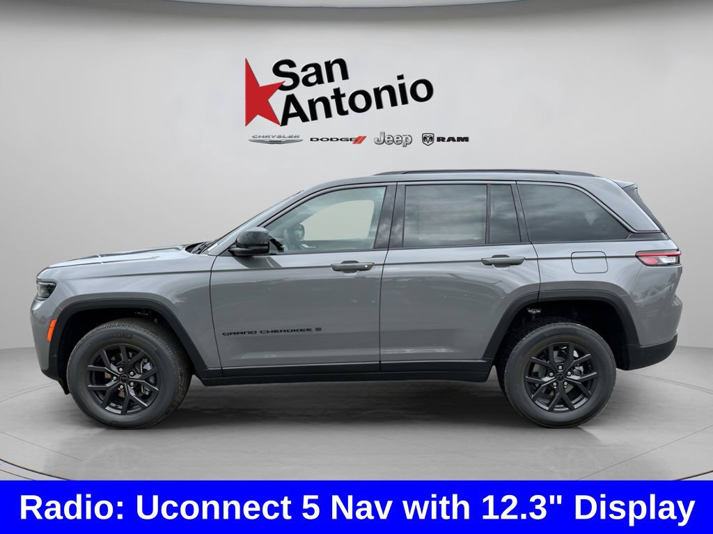 New 2027 Jeep Grand Cherokee Altitude RWD image 9