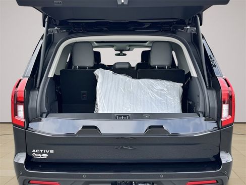 New 2025 Ford Expedition Active image 41