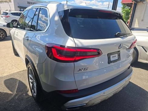 Used 2023 BMW X5 xDrive40i w/ Premium Package AWD/4WD image 3