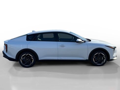 New 2026 Kia K4 EX image 6