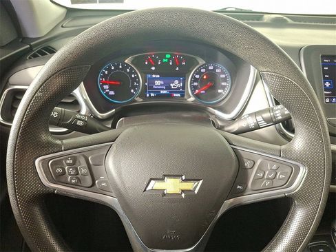 Used 2022 Chevrolet Equinox LT w/ LPO, Floor Liner Package image 19