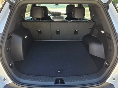 New 2026 Chevrolet Equinox ACTIV w/ Convenience Package III FWD image 12
