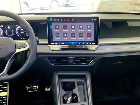New 2026 Volkswagen Tiguan SE R-Line AWD/4WD image 7