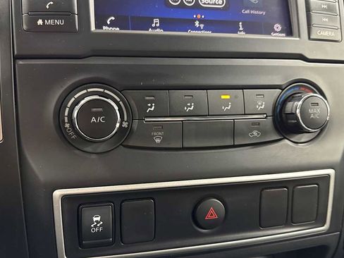 Used 2019 Nissan Titan S w/ S Utility Package image 20