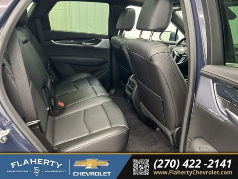 Used 2025 Cadillac XT5 Premium Luxury image 14