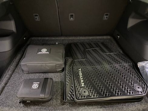 New 2026 Volkswagen Tiguan SE AWD/4WD image 6