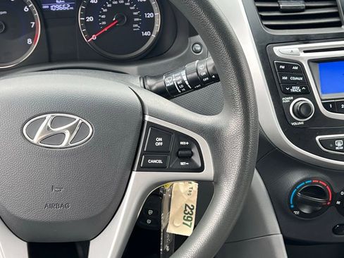 Used 2012 Hyundai Accent GS FWD image 22