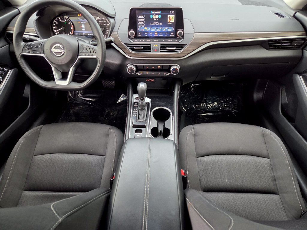 Used 2023 Nissan Altima 2.5 SV AWD/4WD image 17