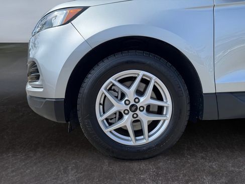 Used 2024 Ford Edge SEL image 10