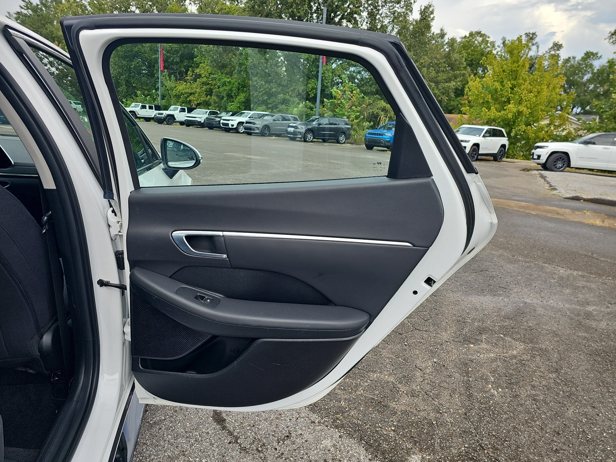 Used 2022 Hyundai Sonata SEL w/ Convenience Package FWD image 21