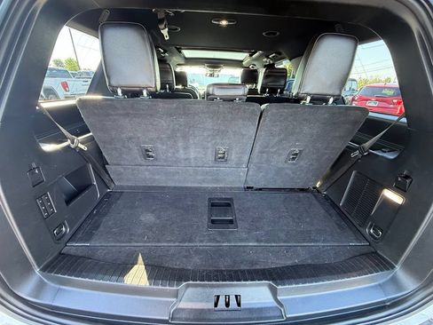 Used 2019 Ford Expedition Limited w/ Equipment Group 303A AWD/4WD image 18