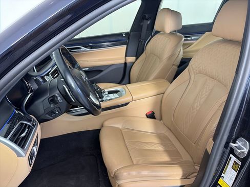 Used 2017 BMW 750i xDrive AWD/4WD image 11