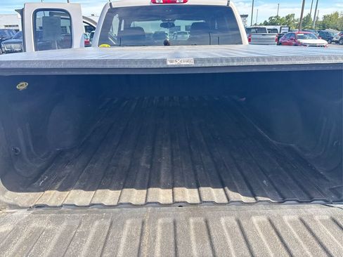 Used 2009 GMC Sierra 1500 SLE w/ Power Pack Plus AWD/4WD image 31