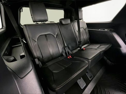 Certified 2024 Ford Expedition Max Platinum image 28
