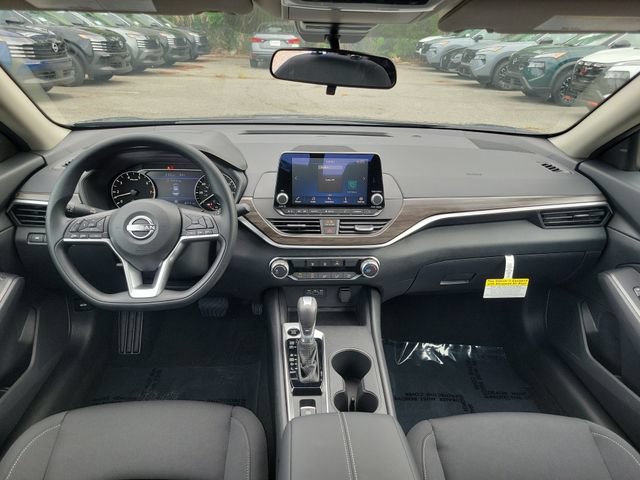 New 2026 Nissan Altima 2.5 SV AWD/4WD image 7