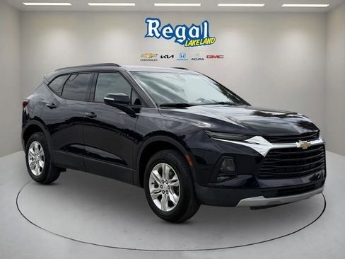 Used 2020 Chevrolet Blazer LT FWD image 1
