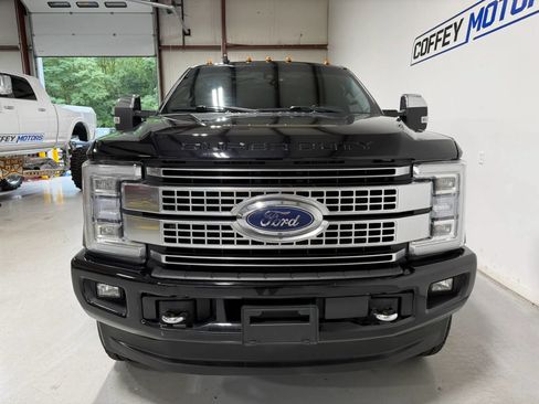 Used 2019 Ford F250 Platinum w/ Platinum Ultimate Package AWD/4WD image 9