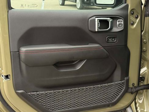 New 2026 Jeep Wrangler Unlimited Rubicon image 19