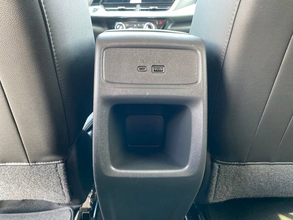 Used 2025 Chevrolet Trax LT FWD image 22