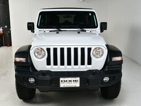 Used 2021 Jeep Wrangler Sport w/ Sun And Sound Package image 18