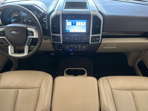 Used 2019 Ford F150 Lariat AWD/4WD image 13