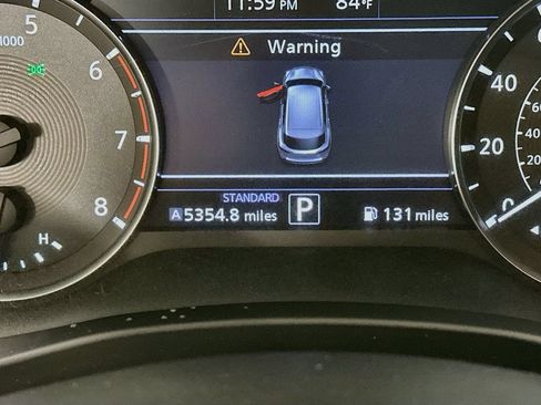 Used 2019 INFINITI QX50 Essential w/ Sensory Package FWD image 13