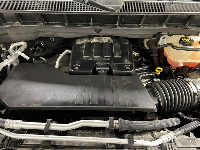 Used 2024 Chevrolet Silverado 1500 LT AWD/4WD image 23