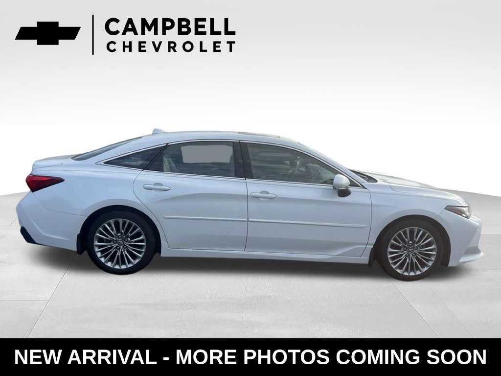 Used 2019 Toyota Avalon Limited FWD image 6