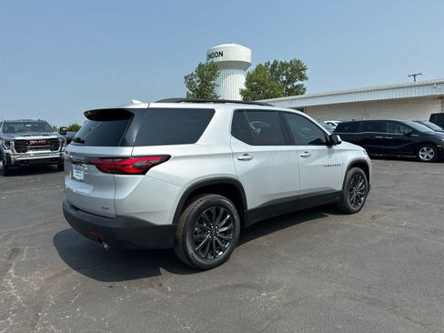 Certified 2022 Chevrolet Traverse RS FWD image 5