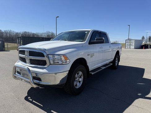 Used 2020 RAM 1500 Classic SLT w/ Trailer Tow Group image 3