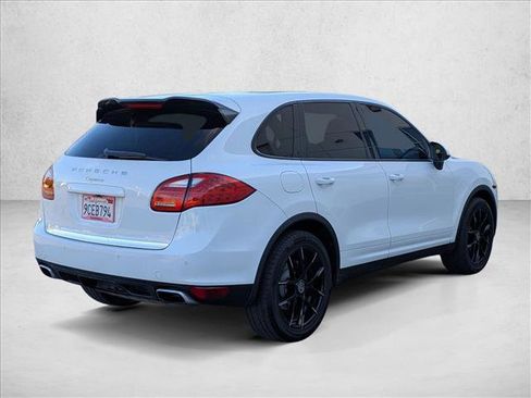 Used 2013 Porsche Cayenne AWD/4WD image 5