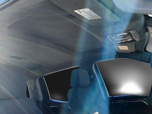 Used 2023 Chevrolet Silverado 1500 LT image 23