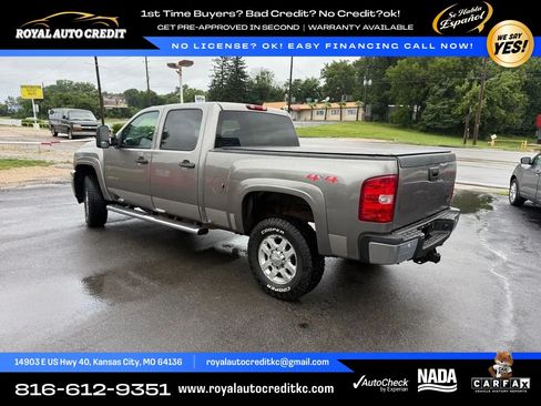 Used 2013 Chevrolet Silverado 2500 LT w/ Interior Plus Package AWD/4WD image 6