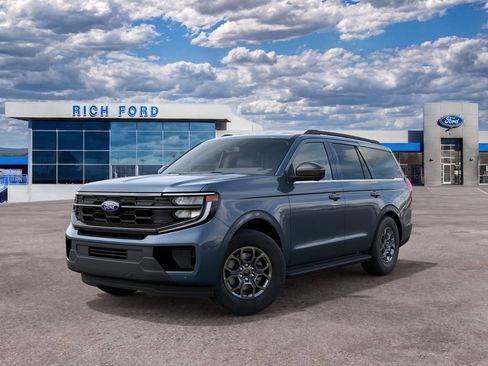 New 2027 Ford Expedition Active AWD/4WD image 2