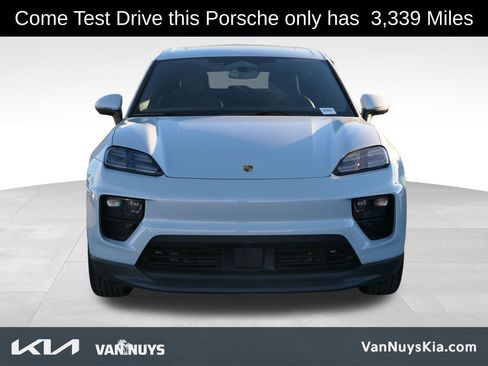 Used 2024 Porsche Macan 4 Electric image 7