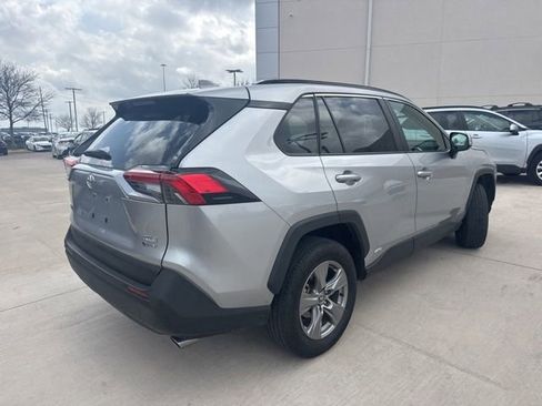 Used 2025 Toyota RAV4 XLE image 3