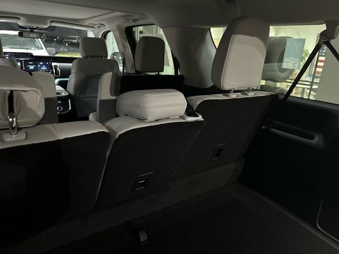 New 2025 Ford Expedition Max Platinum w/ Platinum Ultimate Package image 28