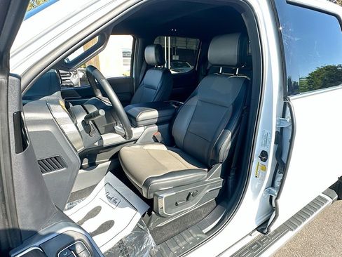 Used 2024 Ford F150 Lariat w/ FX4 Off-Road Package AWD/4WD image 22