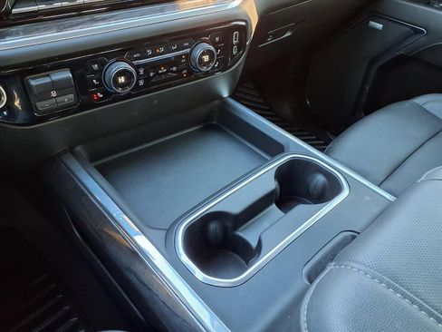 Used 2024 Chevrolet Silverado 3500 LTZ w/ LTZ Convenience Package image 25