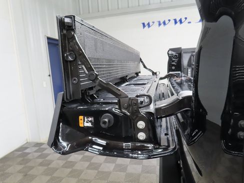 Used 2025 GMC Sierra 2500 AT4X image 42