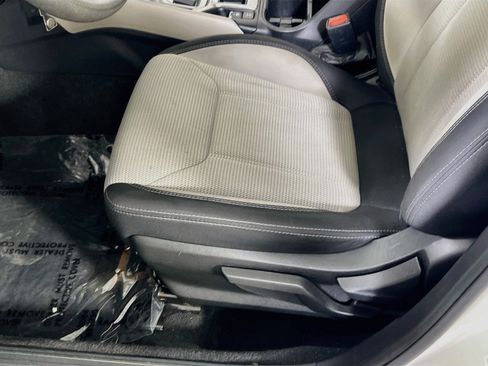 Used 2023 Subaru Forester AWD/4WD image 18