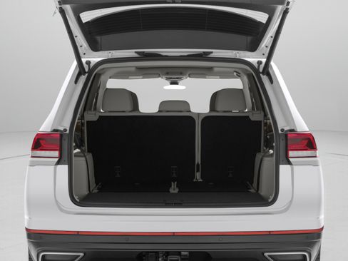 Used 2024 Volkswagen Atlas SE FWD image 14